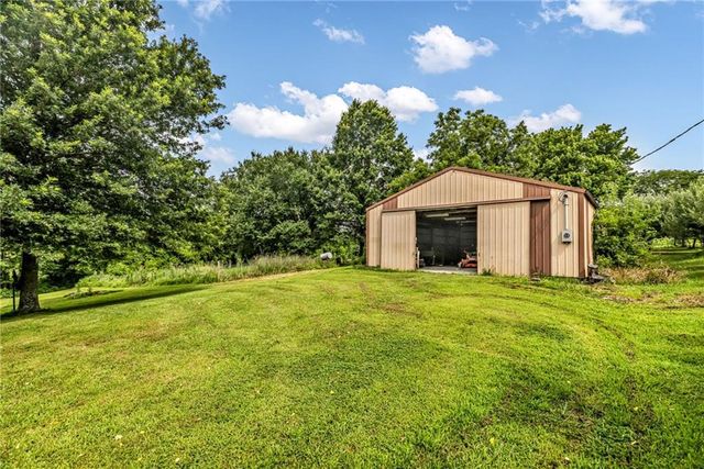 14226 NW County 14001 Road, Drexel, MO 64742