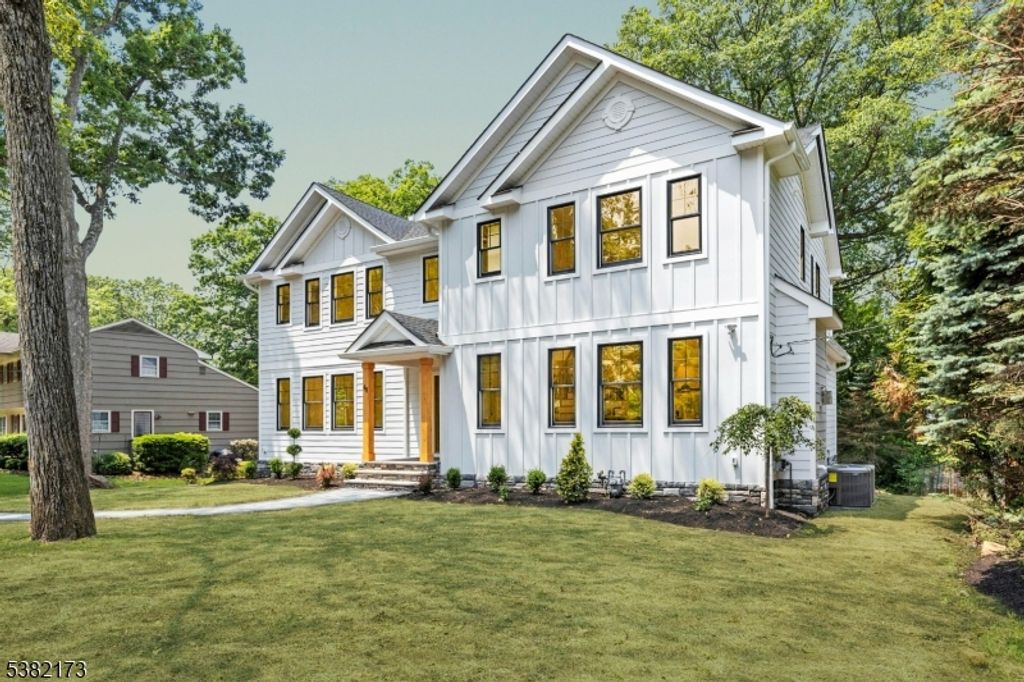 48 Hunterdon Blvd, Berkeley Heights Twp., NJ 07974