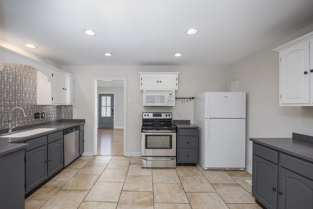 1413 Sunset Dr, Franklin, TN 37064