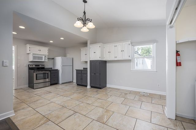 1413 Sunset Dr, Franklin, TN 37064