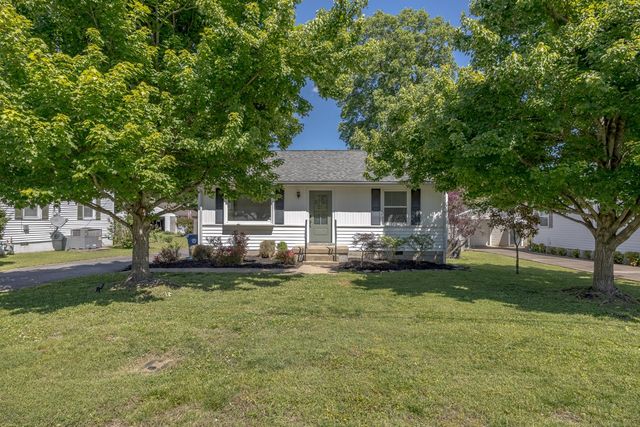 1413 Sunset Dr, Franklin, TN 37064