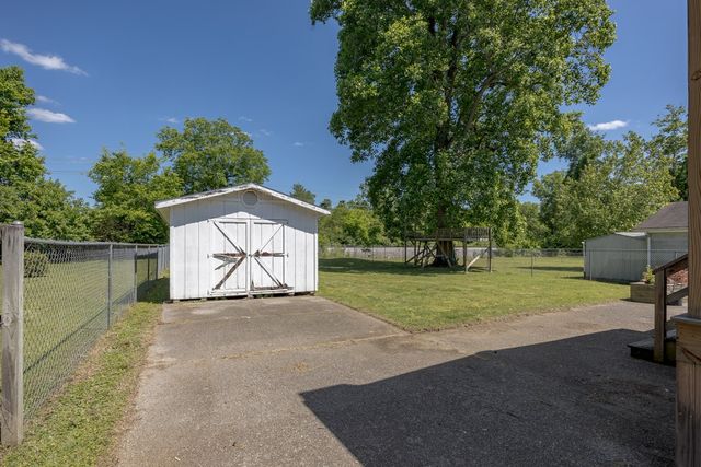 1413 Sunset Dr, Franklin, TN 37064