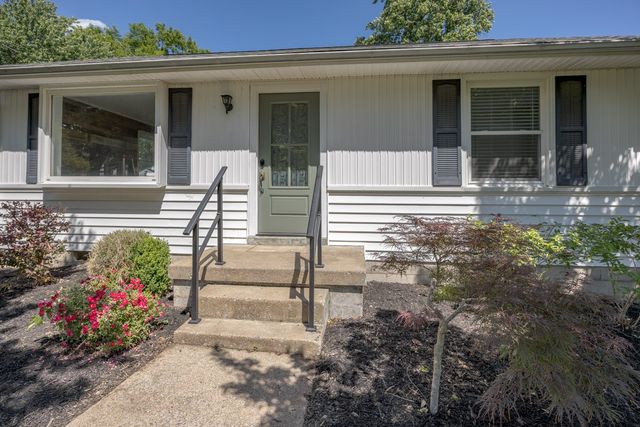 1413 Sunset Dr, Franklin, TN 37064
