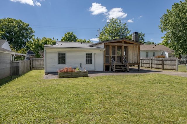 1413 Sunset Dr, Franklin, TN 37064