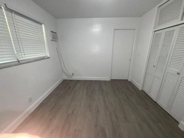 707 NE 10th Street 3, Hallandale Beach, FL 33009