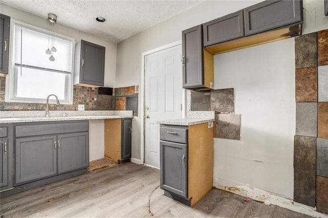 8506 Highland Avenue, Kansas City, MO 64131