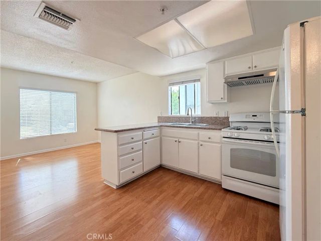 418 N 1st St A, Alhambra, CA 91801