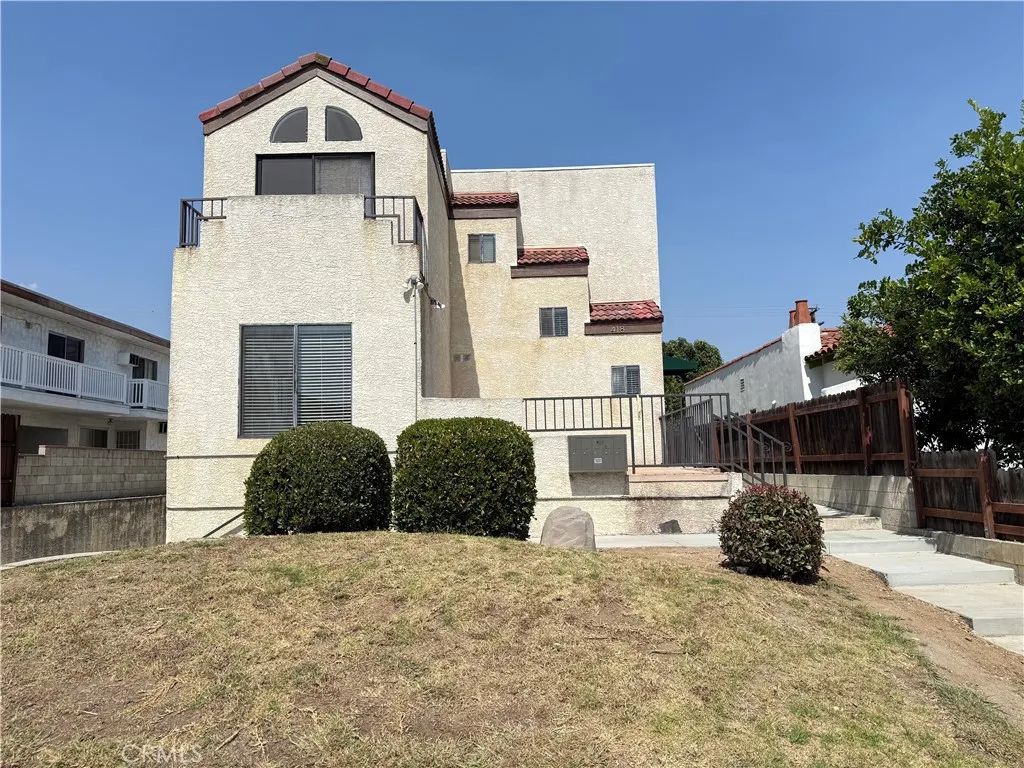 418 N 1st St A, Alhambra, CA 91801