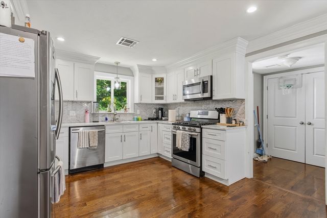 60 Brewer Street, Northborough, MA 01532
