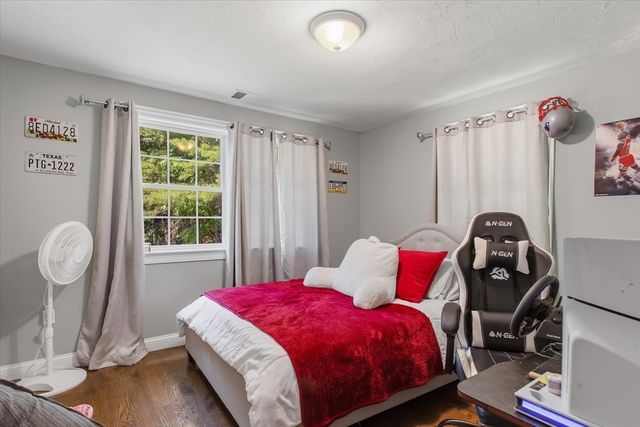 60 Brewer Street, Northborough, MA 01532