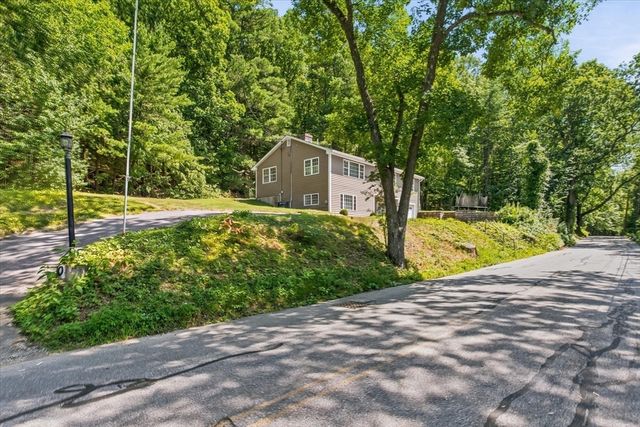 60 Brewer Street, Northborough, MA 01532