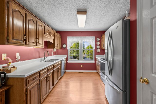 477 Middle View Drive, Ringgold, GA 30736
