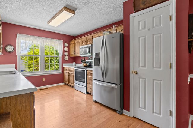 477 Middle View Drive, Ringgold, GA 30736
