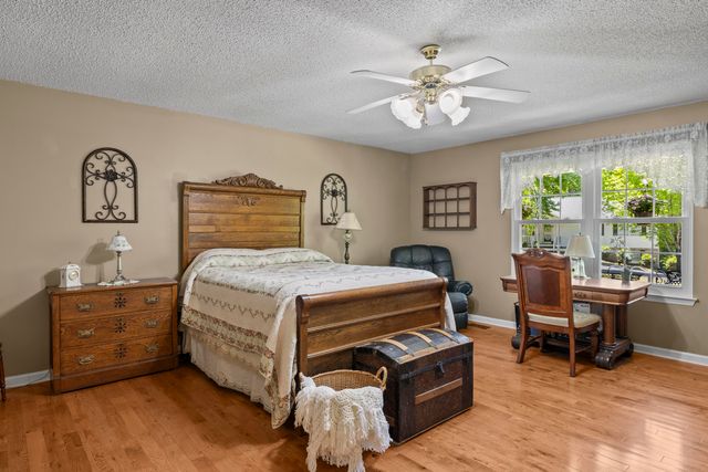 477 Middle View Drive, Ringgold, GA 30736