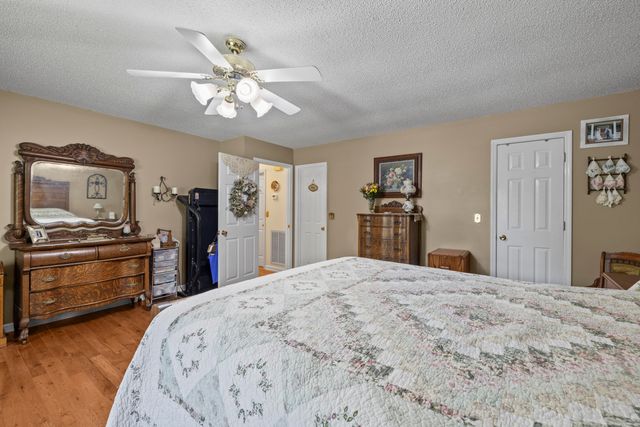477 Middle View Drive, Ringgold, GA 30736