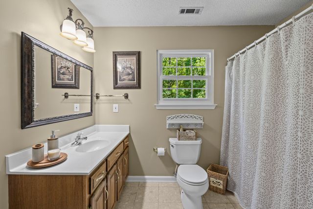 477 Middle View Drive, Ringgold, GA 30736
