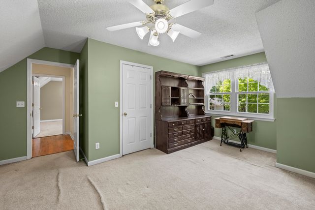 477 Middle View Drive, Ringgold, GA 30736