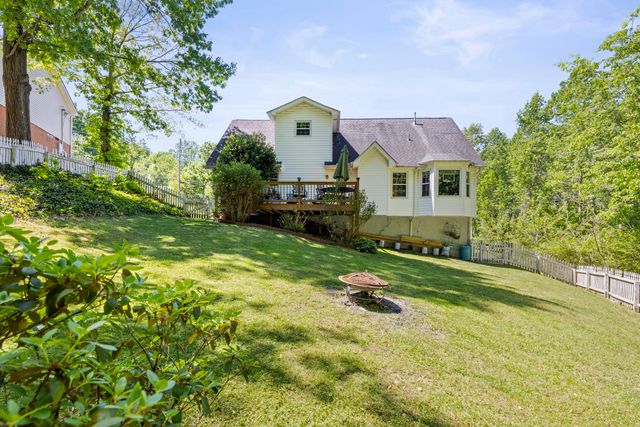 477 Middle View Drive, Ringgold, GA 30736