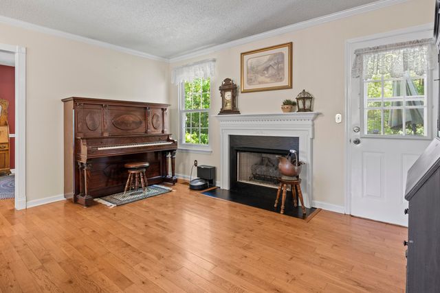 477 Middle View Drive, Ringgold, GA 30736