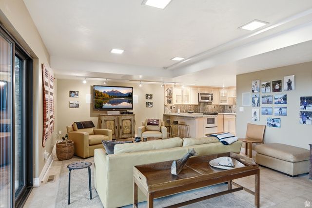 4434 S COVECREST DR, Millcreek, UT 84124