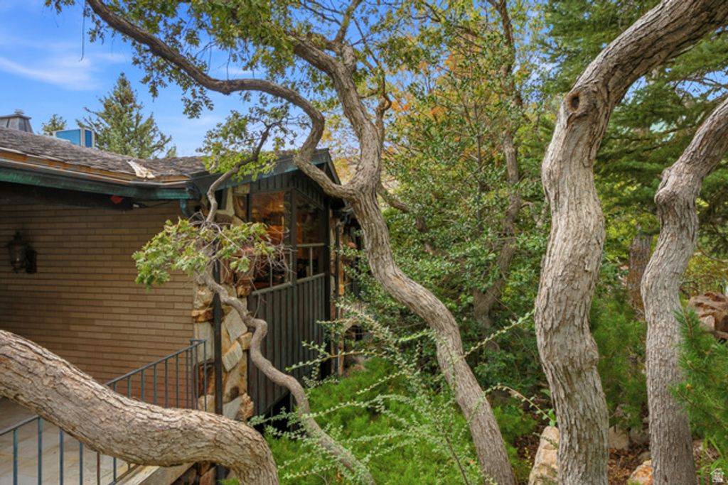 4434 S COVECREST DR, Millcreek, UT 84124 — photo 2