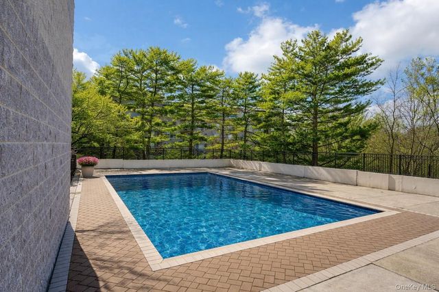 703 Pelham Road 412, New Rochelle, NY 10805