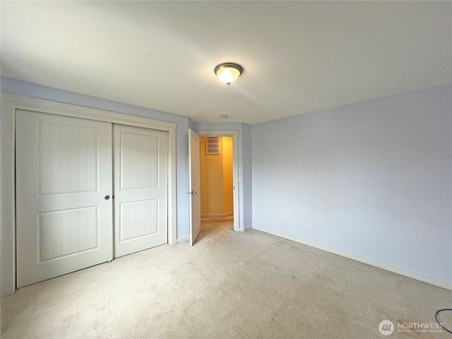 18542 97th Ave Court E, Puyallup, WA 98375