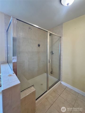 18542 97th Ave Court E, Puyallup, WA 98375