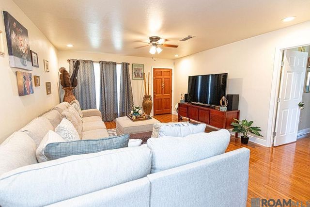 3224 Kings Canyon Dr, Baton Rouge, LA 70814