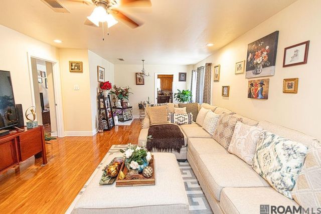 3224 Kings Canyon Dr, Baton Rouge, LA 70814