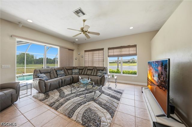 1511 NW 29th PL, Cape Coral, FL 33993