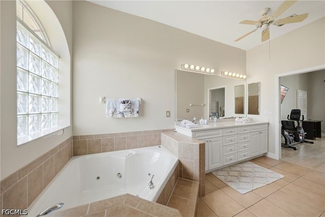 1511 NW 29th PL, Cape Coral, FL 33993