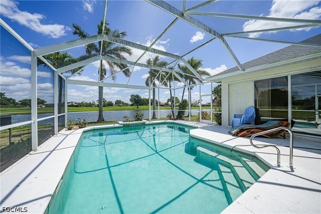 1511 NW 29th PL, Cape Coral, FL 33993