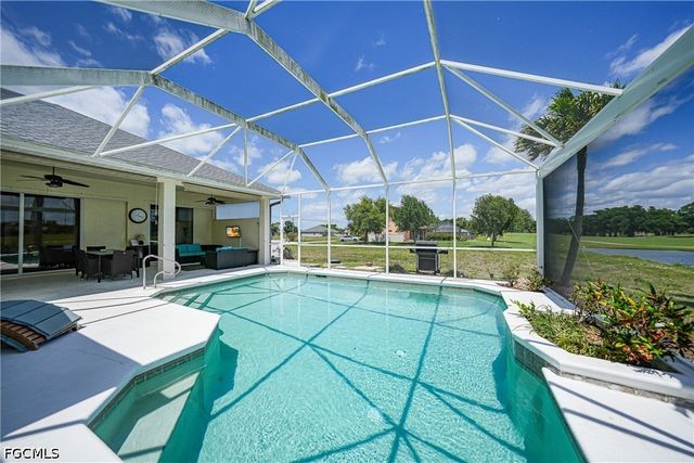 1511 NW 29th PL, Cape Coral, FL 33993