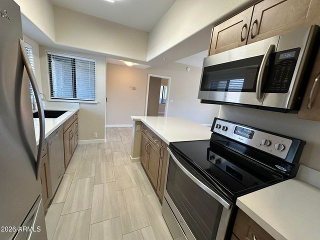 10401 N SAGUARO -- 220, Fountain Hills, AZ 85268