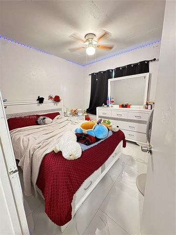 343 W 42nd St A, Hialeah, FL 33012