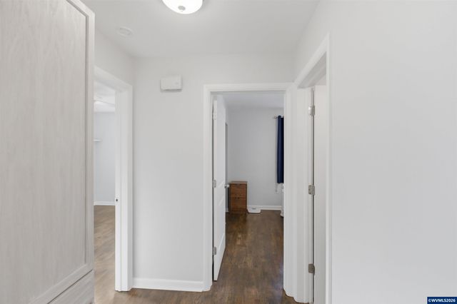 910 Ermine St SE, Albany, OR 97322