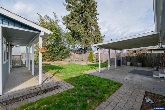 910 Ermine St SE, Albany, OR 97322