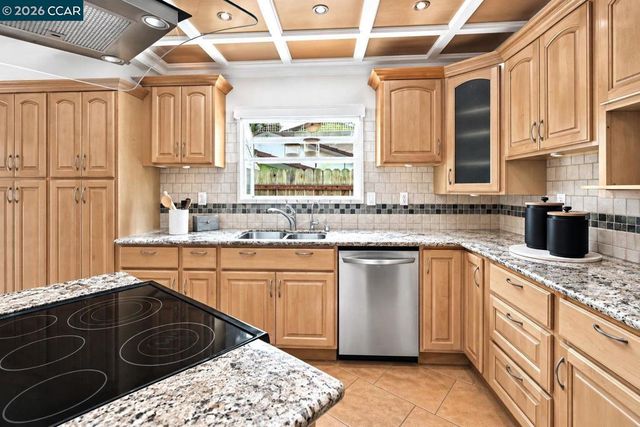 923 Pinon Dr, Martinez, CA 94553