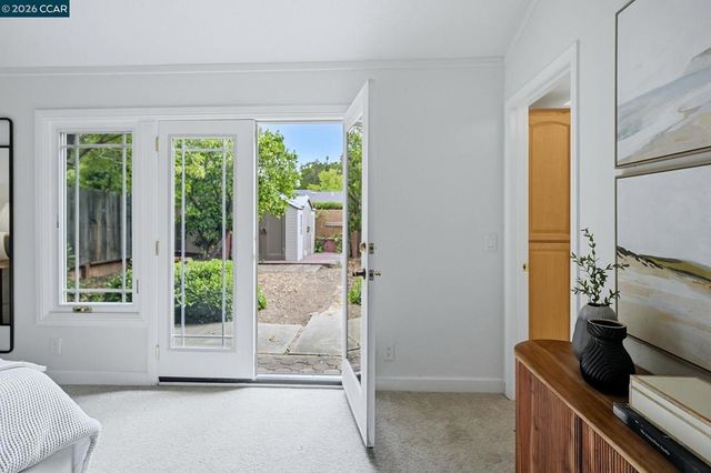 923 Pinon Dr, Martinez, CA 94553