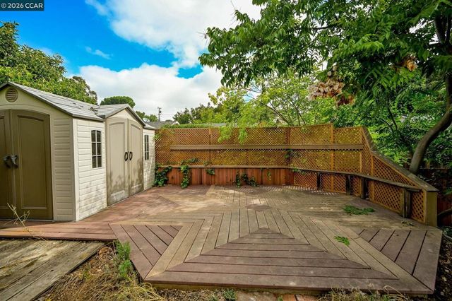 923 Pinon Dr, Martinez, CA 94553