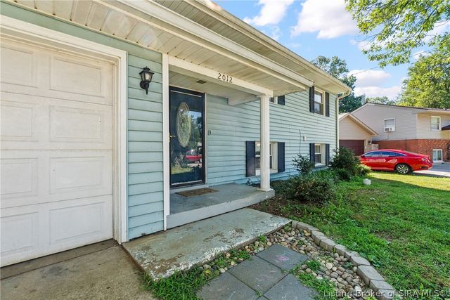 2012 Blue Bird Drive, Jeffersonville, IN 47130