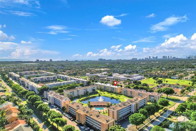 205 SE 11th Terrace 101, Dania Beach, FL 33004