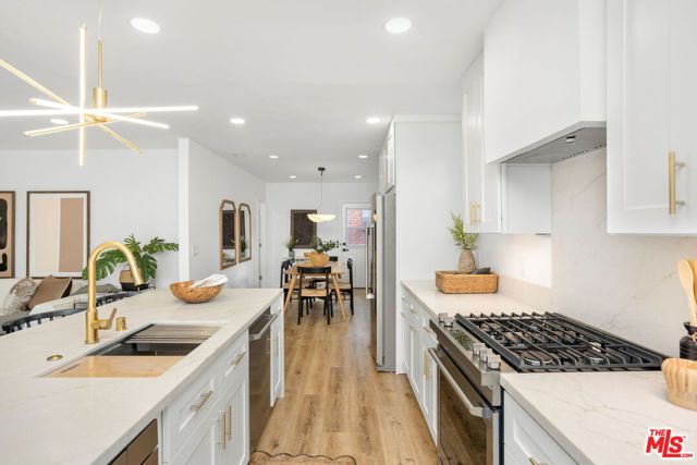 5418 S Rimpau Boulevard, Los Angeles, CA 90043