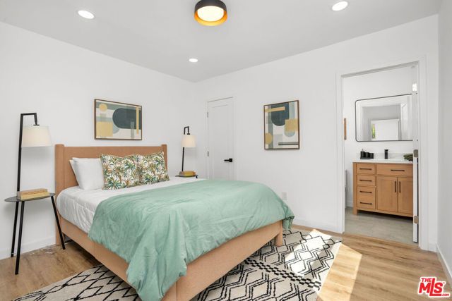 5418 S Rimpau Boulevard, Los Angeles, CA 90043