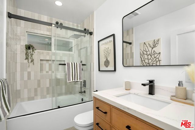 5418 S Rimpau Boulevard, Los Angeles, CA 90043