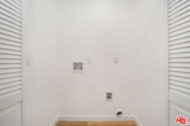 5418 S Rimpau Boulevard, Los Angeles, CA 90043