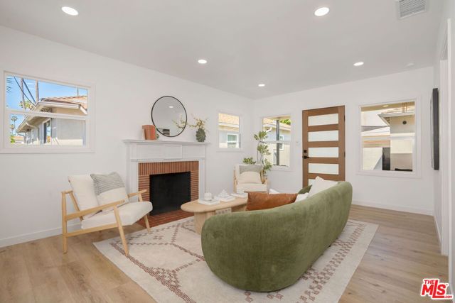 5418 S Rimpau Boulevard, Los Angeles, CA 90043