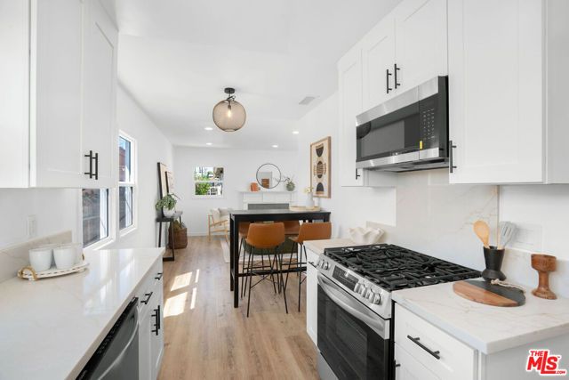 5418 S Rimpau Boulevard, Los Angeles, CA 90043