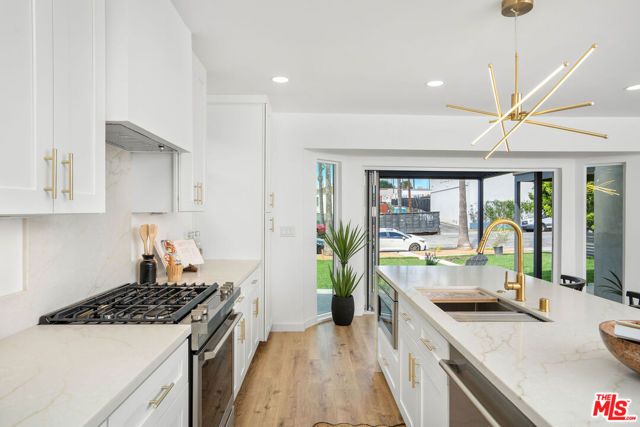 5418 S Rimpau Boulevard, Los Angeles, CA 90043